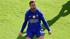 Fan Liverpool 'nóng mắt' khi Jordan Henderson ăn mừng cuồng nhiệt