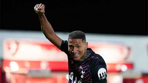 Ghi bàn cho Tottenham, Richarlison vẫn đối mặt tương lai mờ mịt