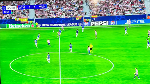 Sai sót giúp MU thắng Atletico trên... bảng tỷ số