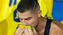 Saudi Arabia hỗn loạn, cầu thủ tháo chạy, Ronaldo ở lại