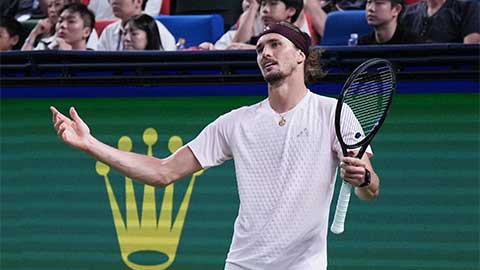 Thua sốc ở Thượng Hải Masters, Zverev mất vé vào chung kết
