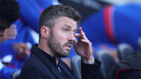 CĐV MU đòi sa thải Carrick sau 'chiến thuật đại tài' ở trận hòa Leeds