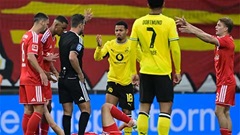 Sao trẻ Arsenal bị rút nhầm thẻ đỏ trong trận hòa của Dortmund