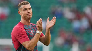 Ronaldo bị treo giò 30 ngày, tiền phạt chỉ bằng 38 giây lương
