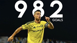 Ronaldo ghi bàn thứ 982 trong sự nghiệp, dân mạng tranh cãi dữ dội 