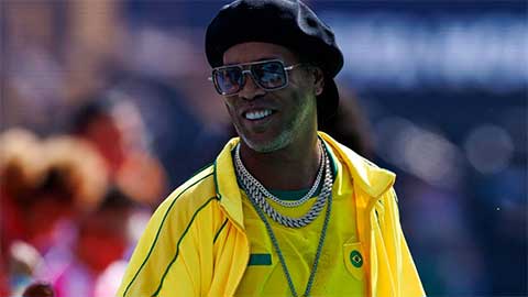 Khám phá bộ sưu tập siêu xe đắt đỏ của Ronaldinho, có cả Lamborghini, Rolls-Royce lẫn Ferrari