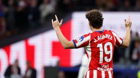 Atletico: Julian Alvarez và ‘lời xin lỗi’ chân thành bằng những bàn thắng