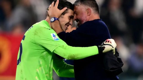 Chỉ Dortmund phòng ngự tốt hơn Lazio