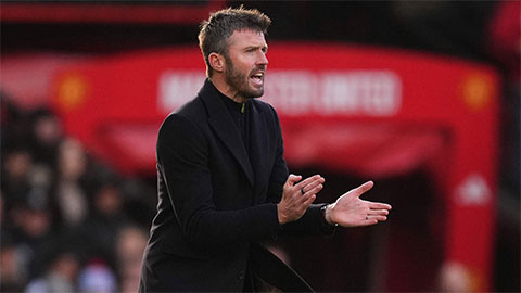Dàn sao MU muốn giữ Carrick ở lại