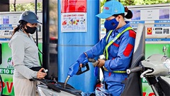 Giá xăng dầu hôm nay 31/10: Tăng hơn 2%, lên mức cao nhất trong 6 tháng qua